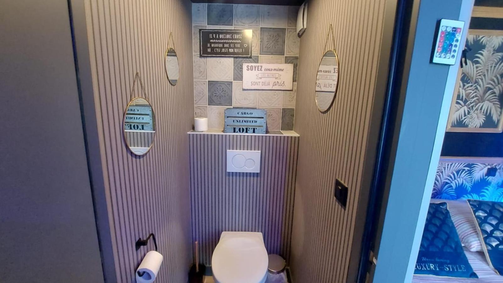 Loveroom Sauna, Balneo, Parking Prive Dans Le Centre De Apartment Honfleur