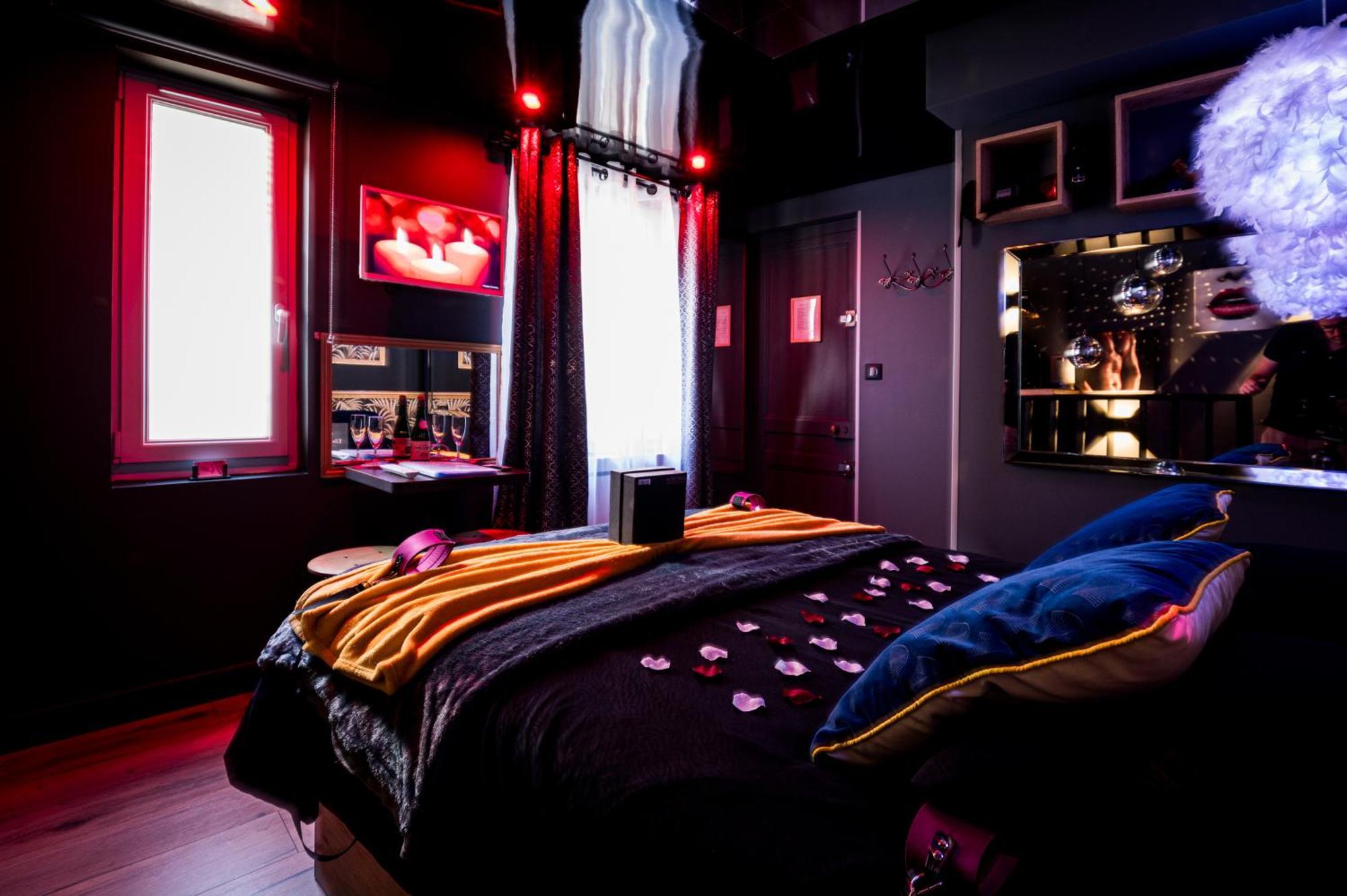 Loveroom Sauna, Balneo, Parking Prive Dans Le Centre De
